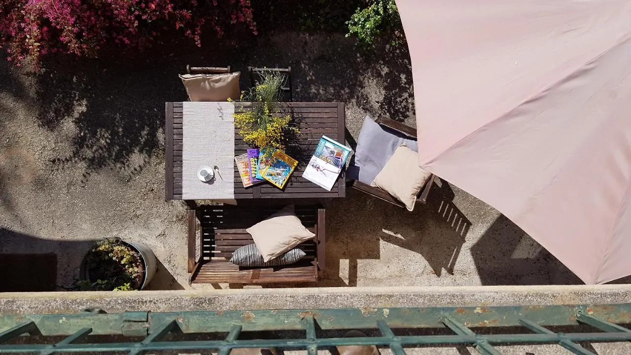 B&B I Due Noci Cardano Al Campo 0*,  Italia