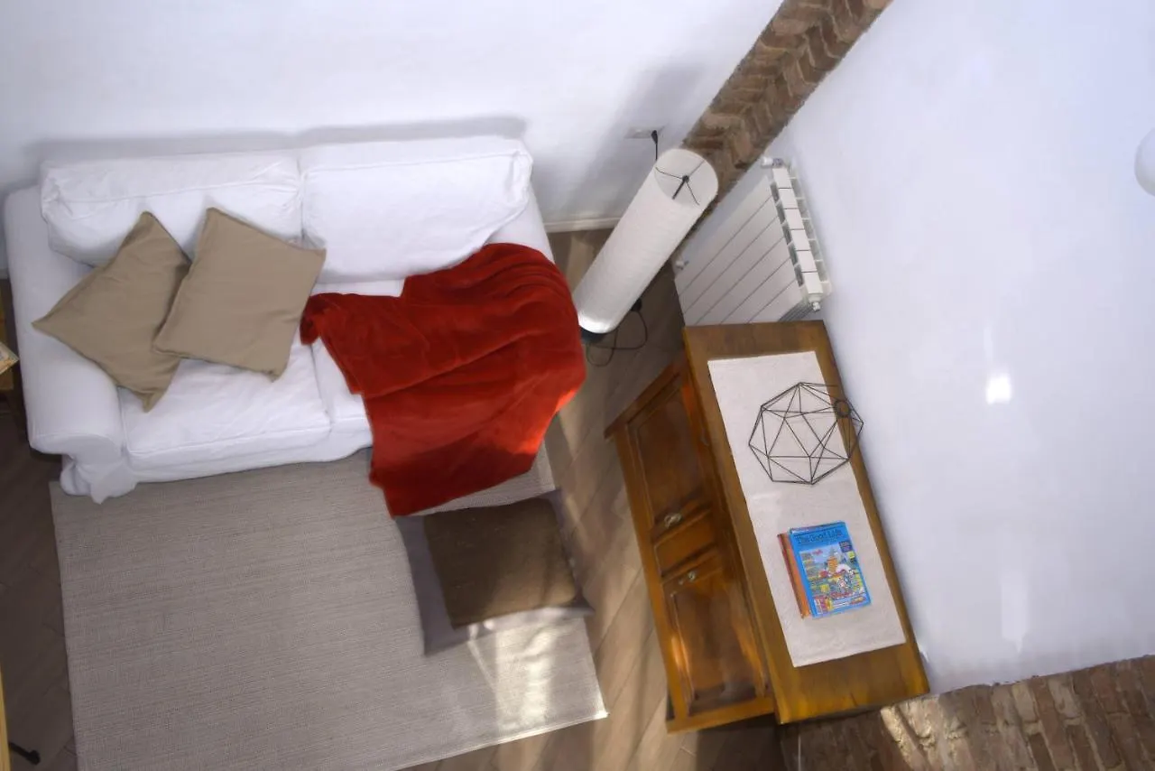 B&B I Due Noci Cardano Al Campo Italia